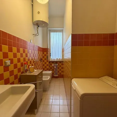 Spazioso Vicino Alle Spiagge - 6 Posti Letto דירה